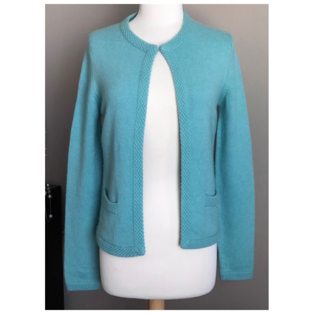 ✨Vintage CHANEL 2005 Collection Cashmere Cardigan Sweater Jacket Top